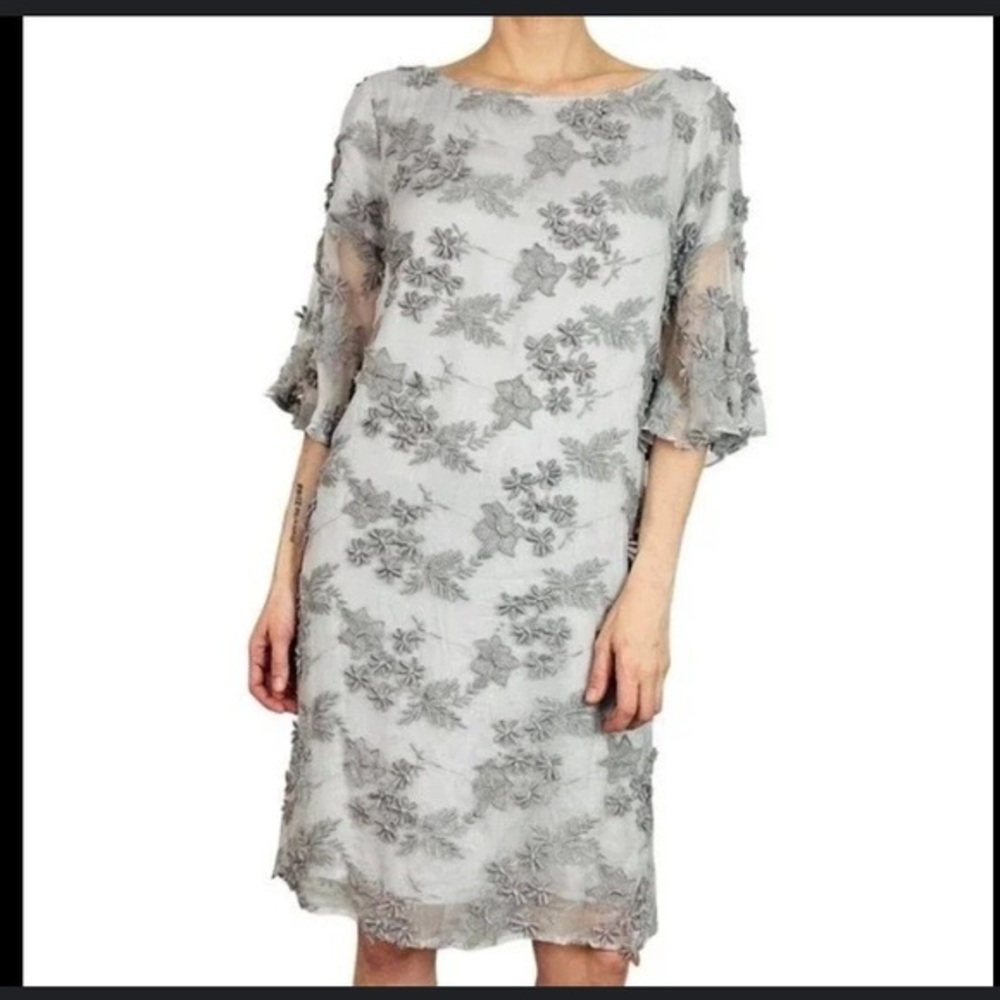 Sundance Dress medium P Embroidered Flutter Bell Sleeves Princess Dreams flowers